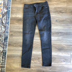 Black Skinny Jeans